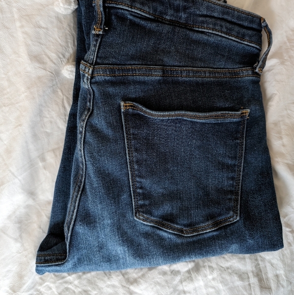 Universal Thread straight skinny jean, size 8/29R - Picture 3 of 4